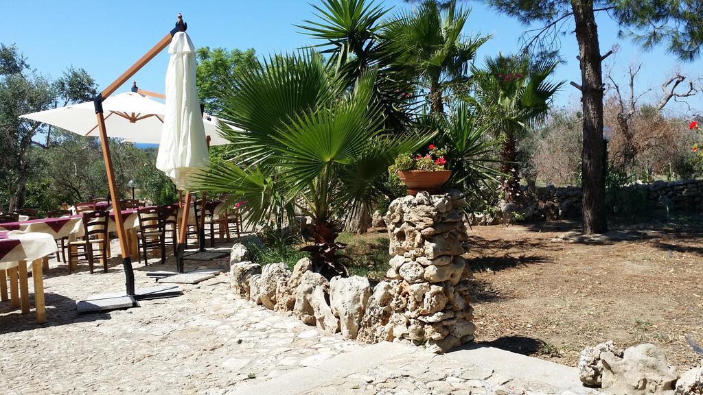 Agriturismo Tenuta La Siesta Gallipoli Buitenkant foto